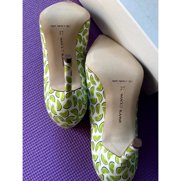 $745 Manolo Blahnik Pumps Size 37 EU 7 US NEW White Green Linen Limes - Picture 6 of 12